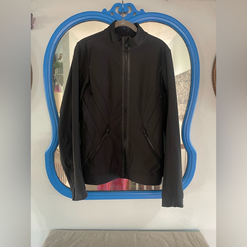 Lululemon Mens Utility Jacket with Tailored Fit